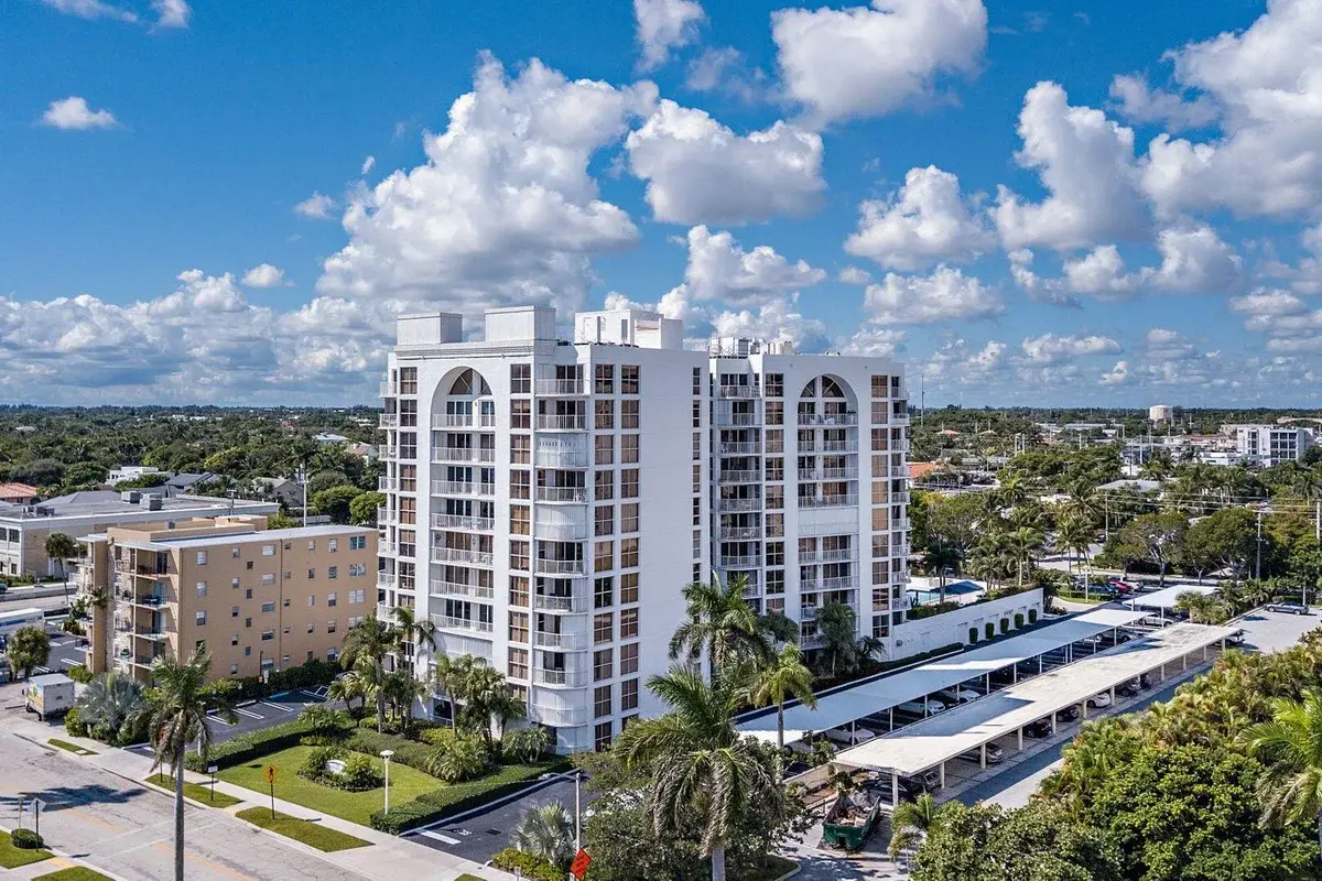 3901 S Flagler Dr #505, West Palm Beach: photo 1 of 31