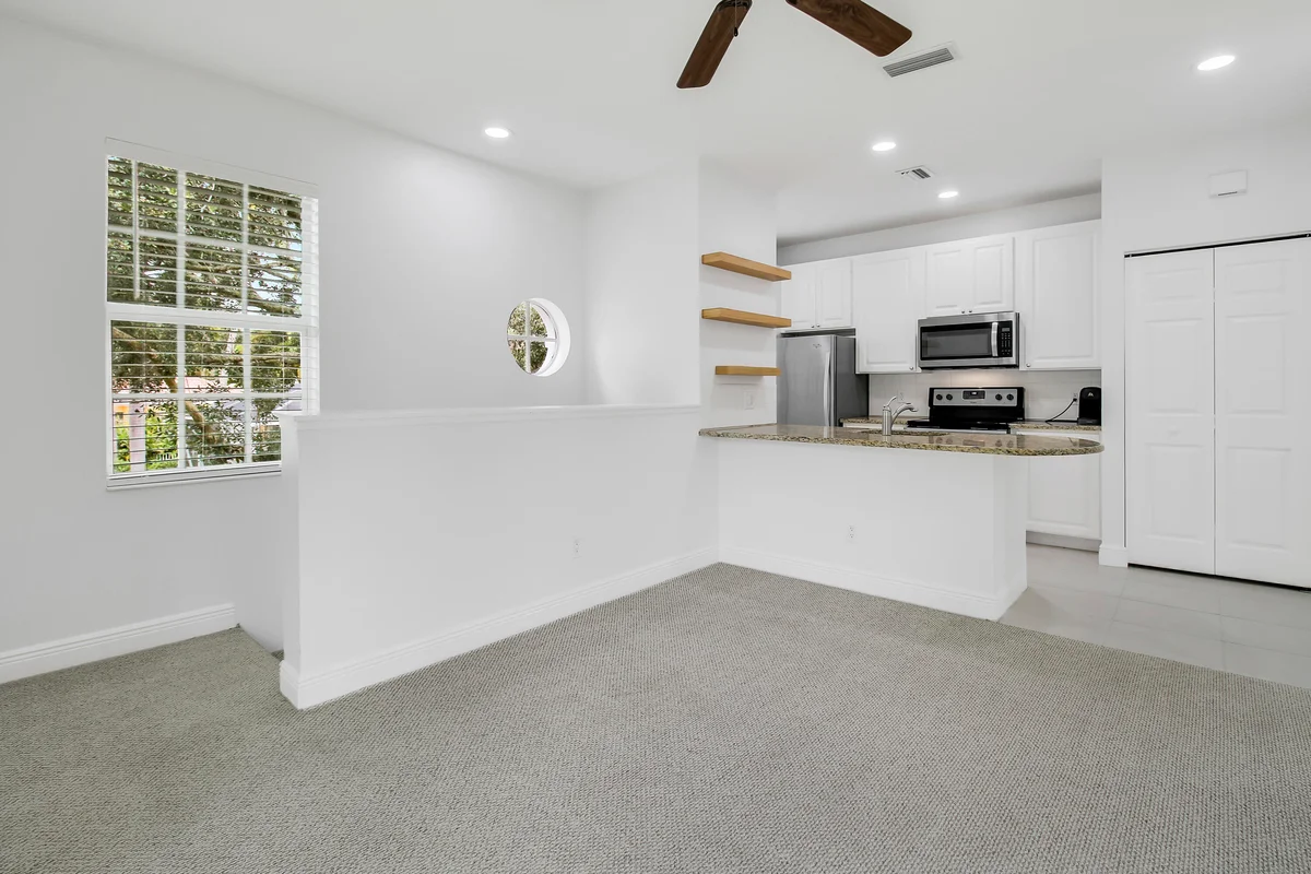 4014 Community Dr #1, Jupiter: photo 1 of 21