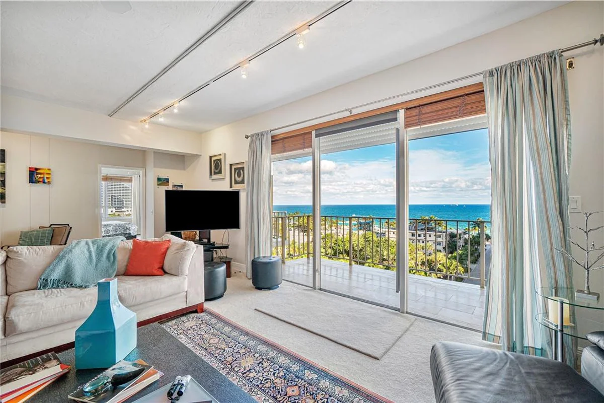 95 N Birch Rd #900, Fort Lauderdale: photo 1 of 34