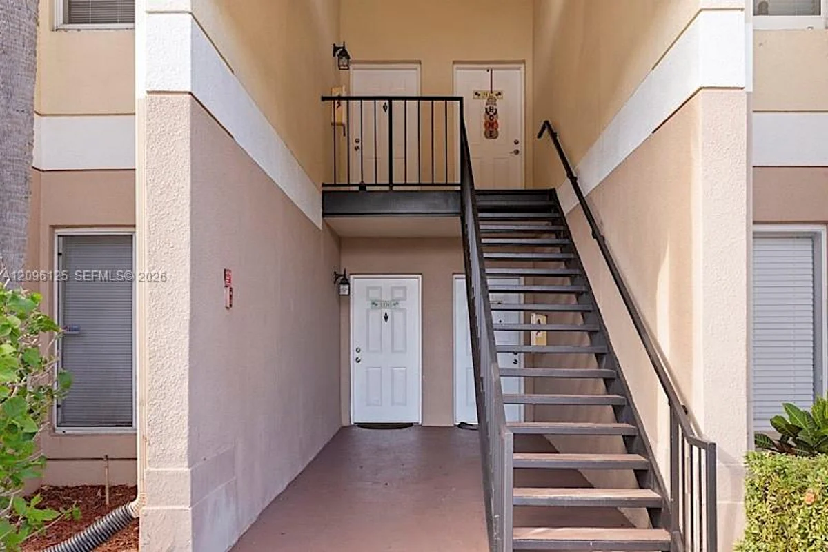 815 W Boynton Beach Blvd #11-206, Boynton Beach: photo 1 of 23