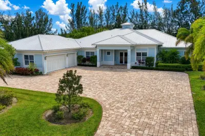 9118 Whippoorwill Trl, Jupiter: photo 1 of 25