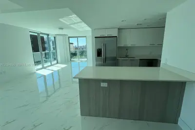 1133 102nd St #704, Bay Harbor Islands: photo 1 of 10