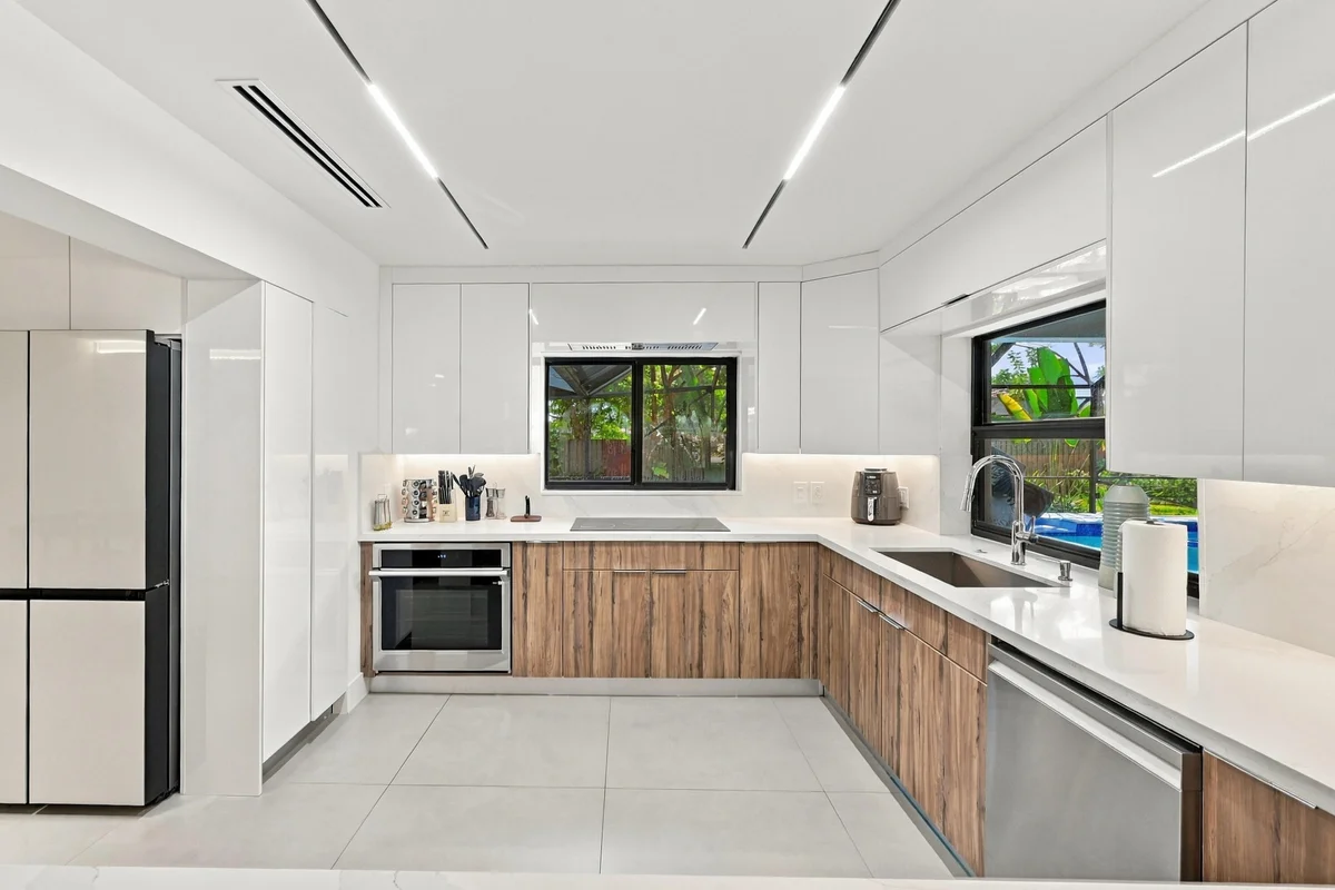 2537 NW 116th Ter, Coral Springs: photo 1 of 69
