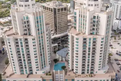 9055 SW 73rd Ct #308, Miami: photo 1 of 17