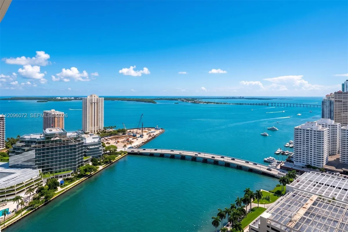 495 Brickell Ave #3207, Miami: photo 1 of 20