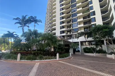 520 Brickell Key Dr #A912, Miami: photo 1 of 13