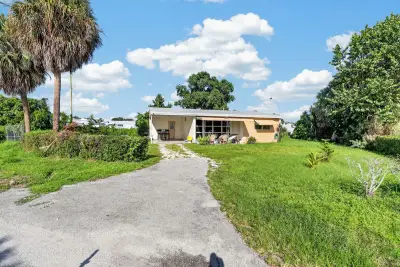 4351 Colt Ln, West Palm Beach: photo 1 of 37