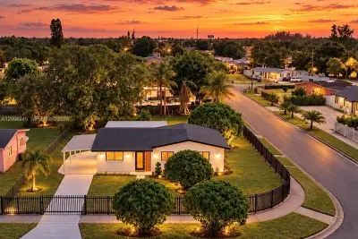 16835 NW 41st Ave, Miami Gardens: photo 1 of 53