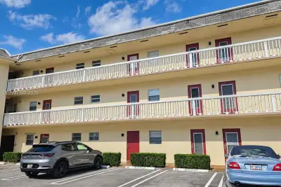 4441 NW 16th St #J108, Lauderhill: photo 1 of 17