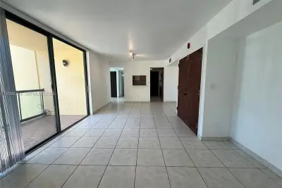 11750 SW 18th St #208-1, Miami: photo 1 of 43