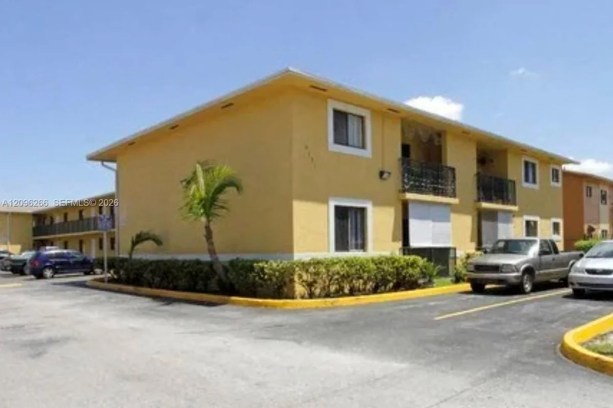 6151 W 24th Ave #112, Hialeah: photo 1 of 18