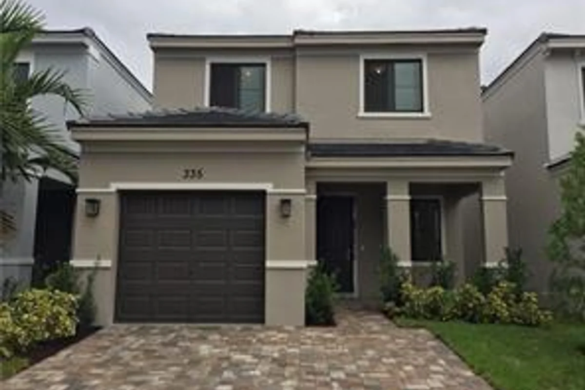 335 NW 33rd Ln, Pompano Beach: photo 1 of 20