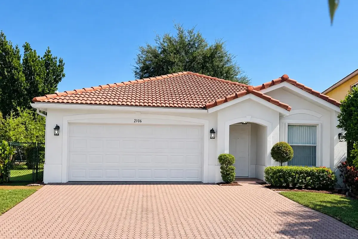 2106 Little Torch St, Riviera Beach: photo 1 of 16