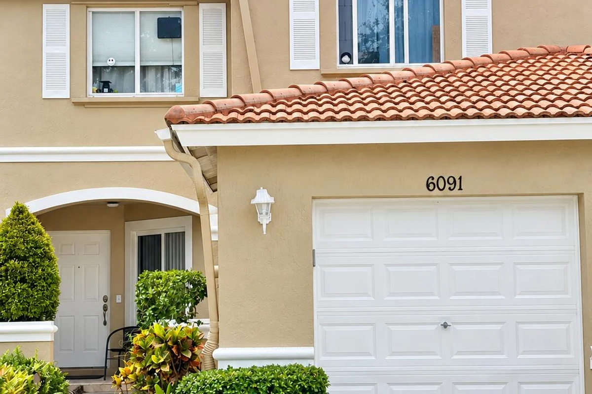 6091 Sugar Loaf Ln, Royal Palm Beach: photo 1 of 12