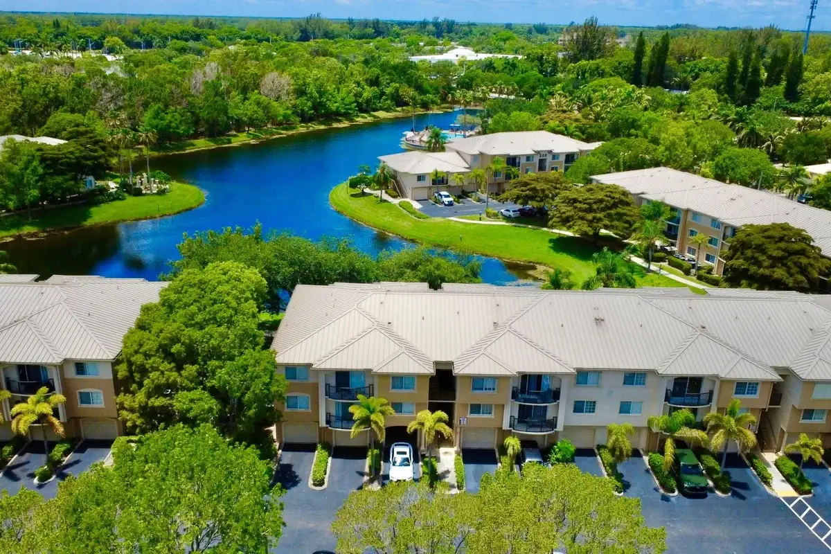 500 Crestwood Ct N #502, Royal Palm Beach: photo 1 of 24