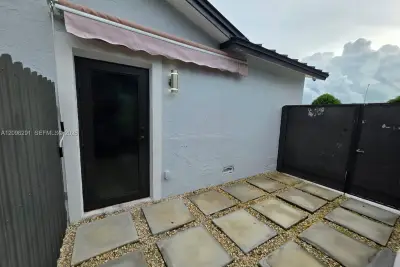 26230 SW 130th Ave #1, Homestead: photo 1 of 11