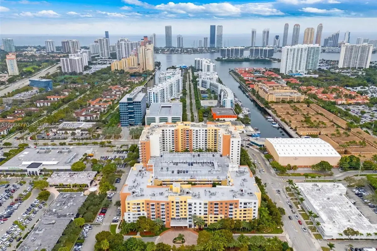 18800 NE 29th Ave #922, Aventura: photo 1 of 30