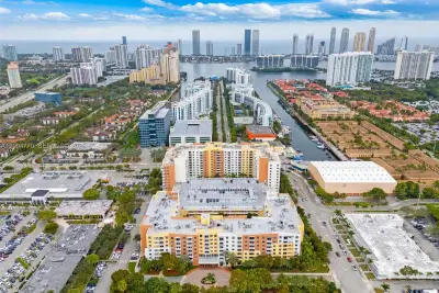 18800 NE 29th Ave #922, Aventura: photo 1 of 30