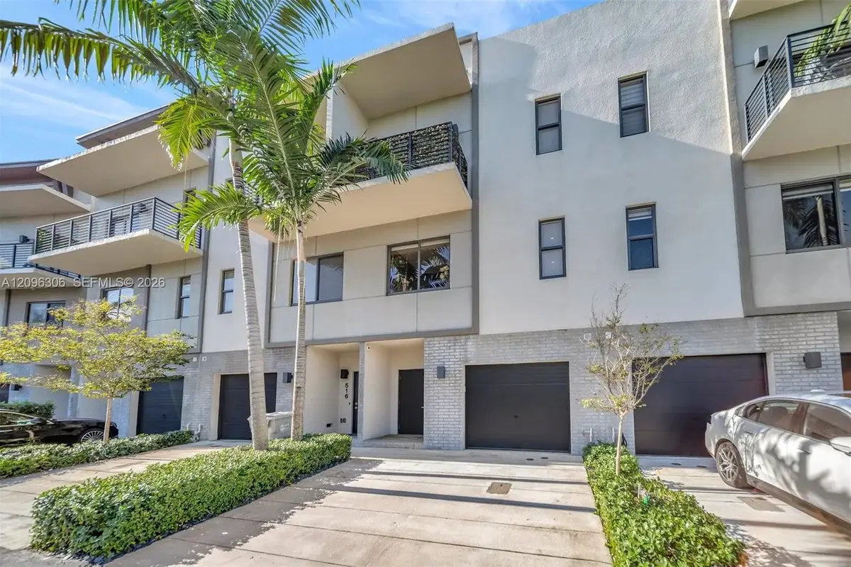 508 SE 1st Cir, Pompano Beach: photo 1 of 66