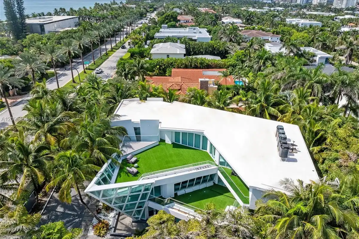 480 Ocean Blvd, Golden Beach: photo 1 of 92