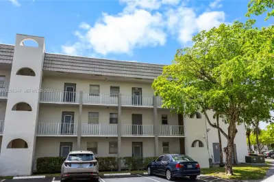 8450 Sunrise Lakes Blvd #306, Sunrise: photo 1 of 19