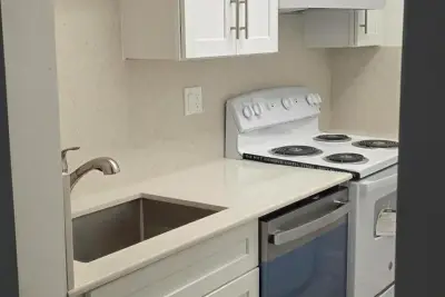 10500 SW 108th Ave #B111, Miami: photo 1 of 8