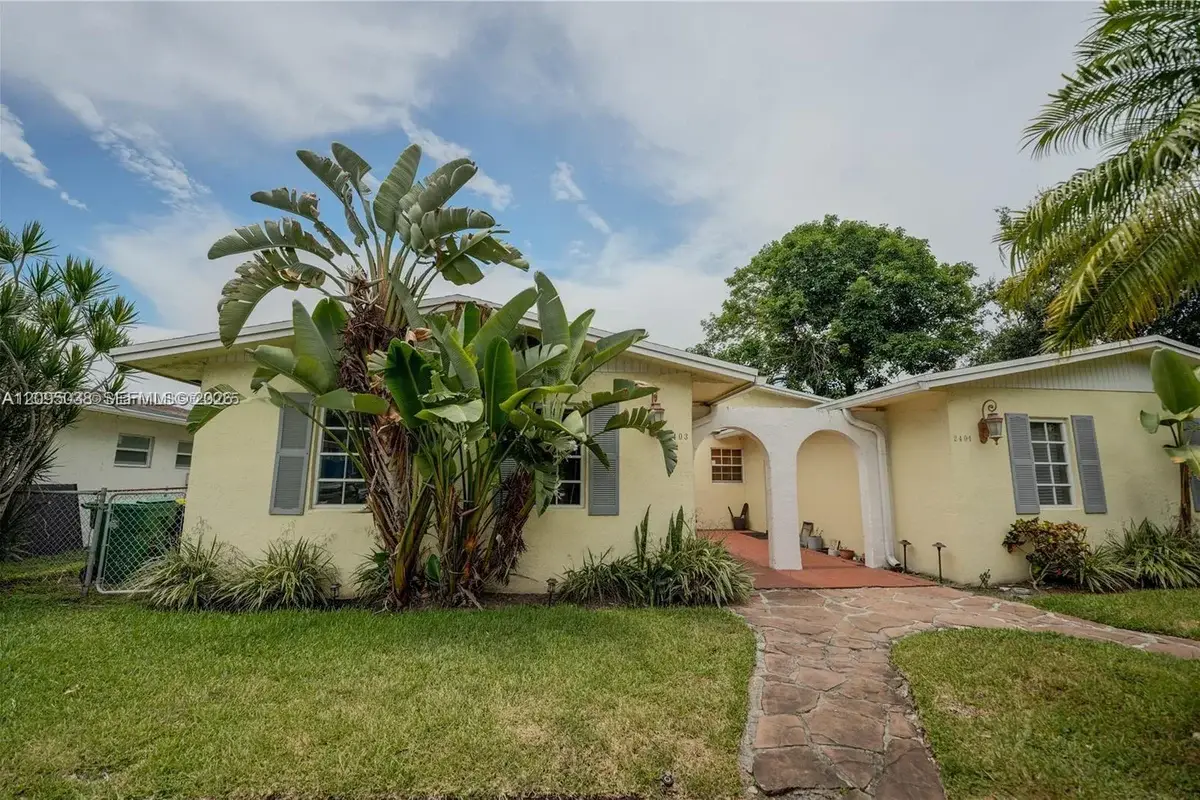 2403 SW 58th Manor #1, Fort Lauderdale: photo 1 of 40