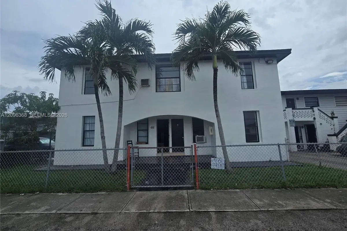 66 W 13th St #6, Hialeah: photo 1 of 11