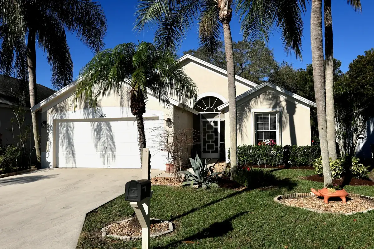 2220 Soundings Ct, West Palm Beach: photo 1 of 37