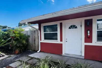 1500 NE 62nd St #3, Fort Lauderdale: photo 1 of 15