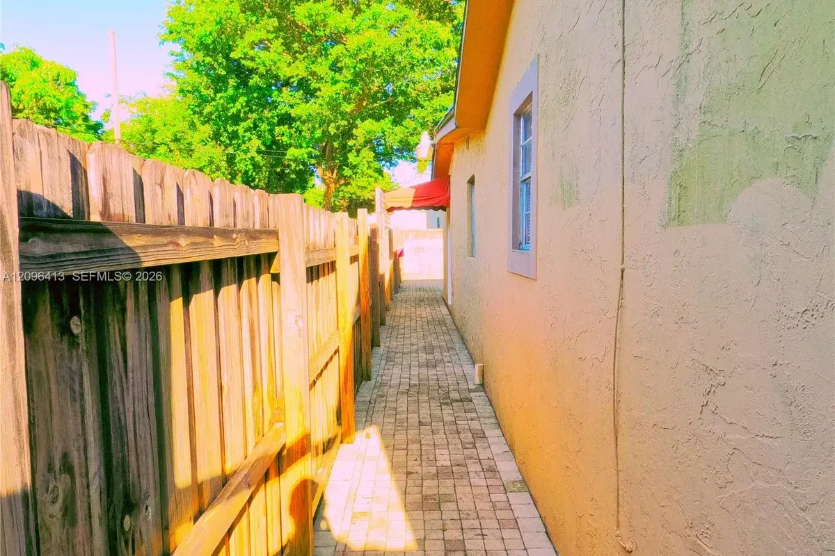 1188 Zill St #Interior, West Palm Beach: photo 1 of 11