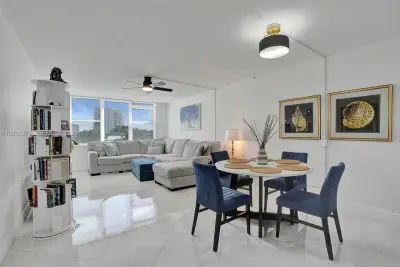 201 N Ocean Blvd #503, Pompano Beach: photo 1 of 23
