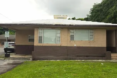 2424-2440 NW 21st St #7, Fort Lauderdale: photo 1 of 23