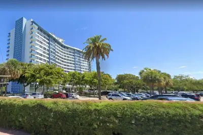 7441 Wayne Ave #8Q, Miami Beach: photo 1 of 22