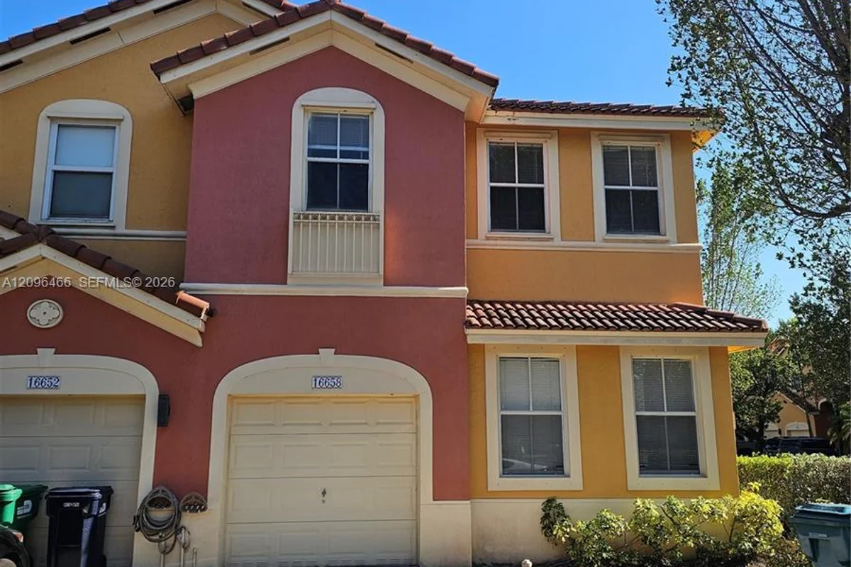 16658 SW 79th Ter, Miami: photo 1 of 51