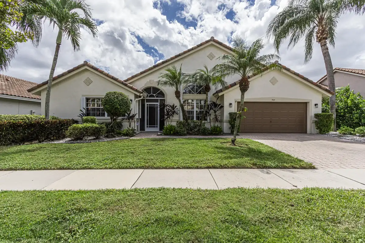 7021 Falls Rd E, Boynton Beach: photo 1 of 36
