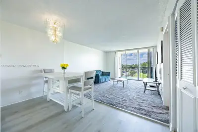 3301 NW 47th Ter #403, Lauderdale Lakes: photo 1 of 25