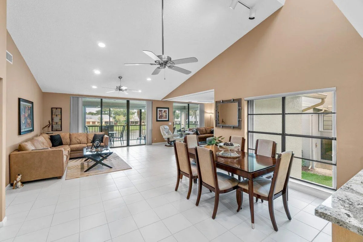 68 Eastgate Dr #D, Boynton Beach: photo 1 of 51