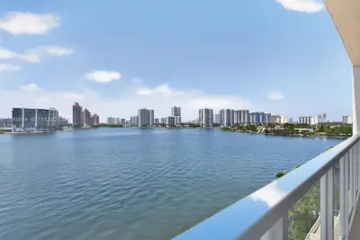 18100 N Bay Rd #806, Sunny Isles Beach: photo 1 of 80
