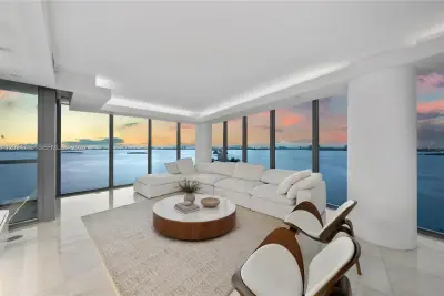 601 NE 36th St #1612, Miami: photo 1 of 51