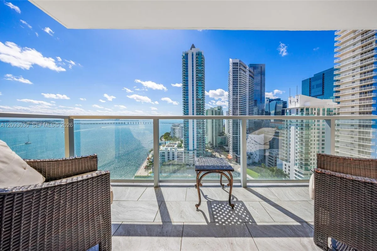 1155 Brickell Bay Dr #2207, Miami: photo 1 of 35