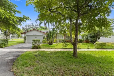 4899 NW 7th Dr, Plantation: photo 1 of 63