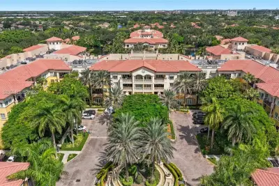 16102 Emerald Estates Dr #126, Weston: photo 1 of 58