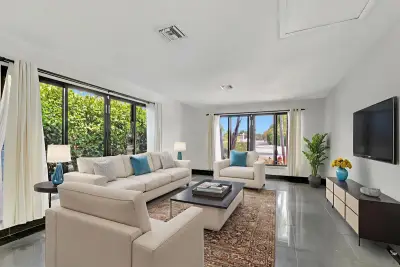 187 Duke Dr, Lake Worth Beach: photo 1 of 23