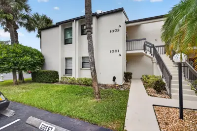 1001 Wingfoot Dr #A, Jupiter: photo 1 of 60