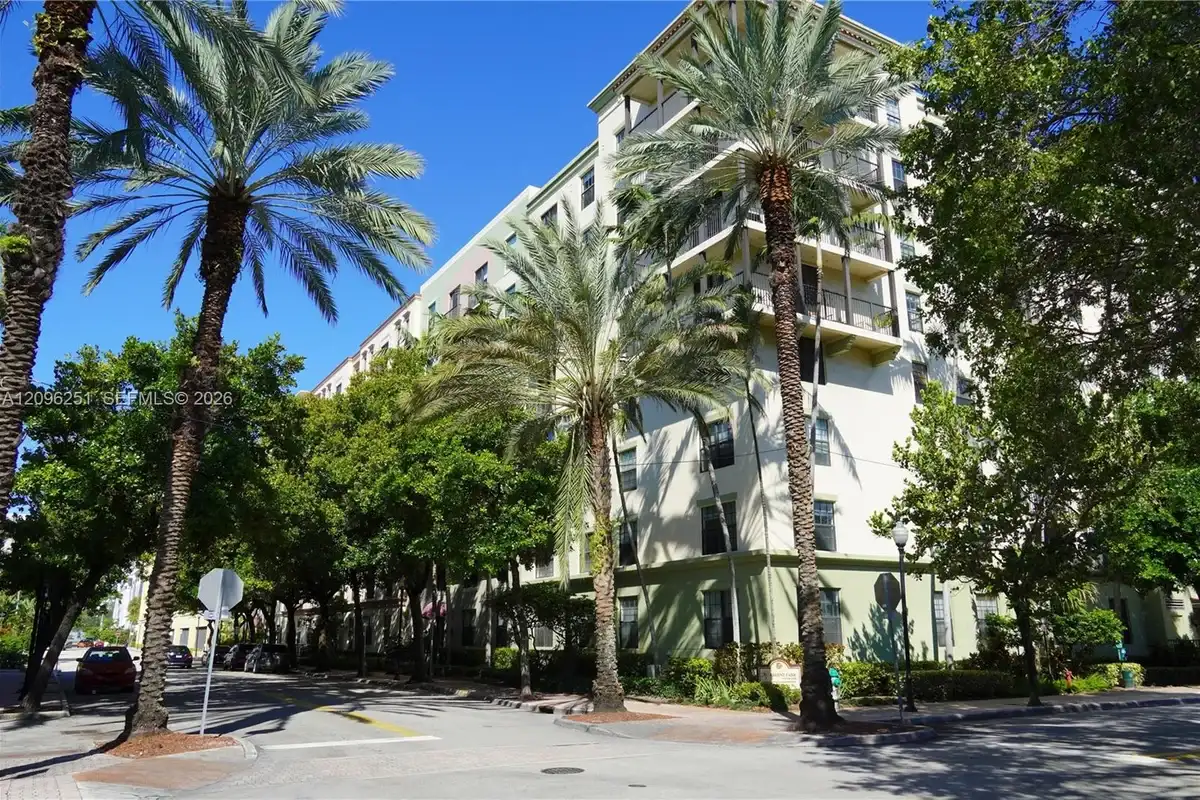 1919 Van Buren St #202A, Hollywood: photo 1 of 31