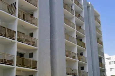1340 Lincoln Rd #505, Miami Beach: photo 1 of 12