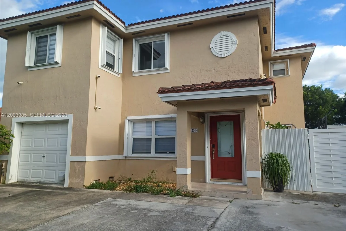 12844 SW 256th Ter, Homestead: photo 1 of 10