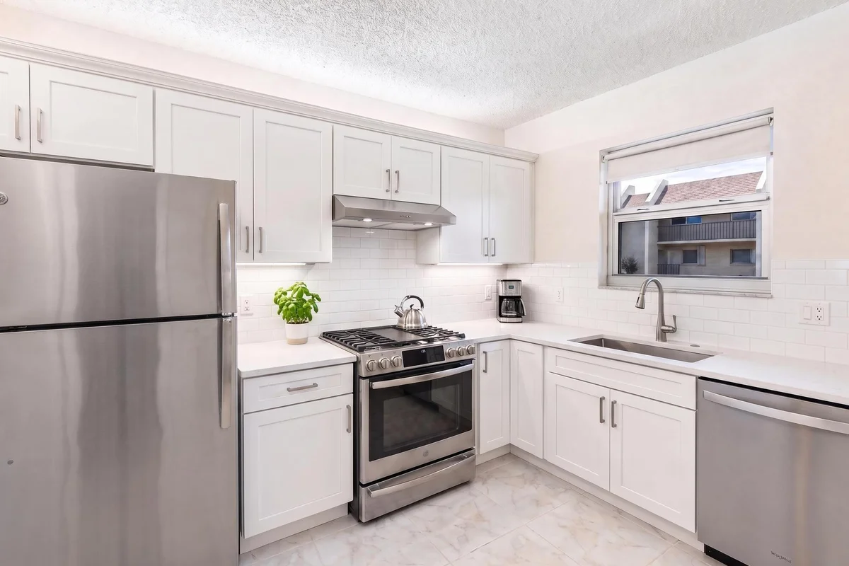 2825 SW 22nd #1070, Delray Beach: photo 1 of 11