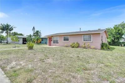 7741 NW 33rd St, Davie: photo 1 of 27